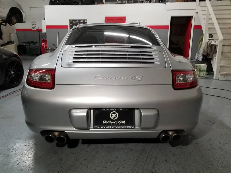 Porsche 911 Carrera 4S photographed by Alex on the job